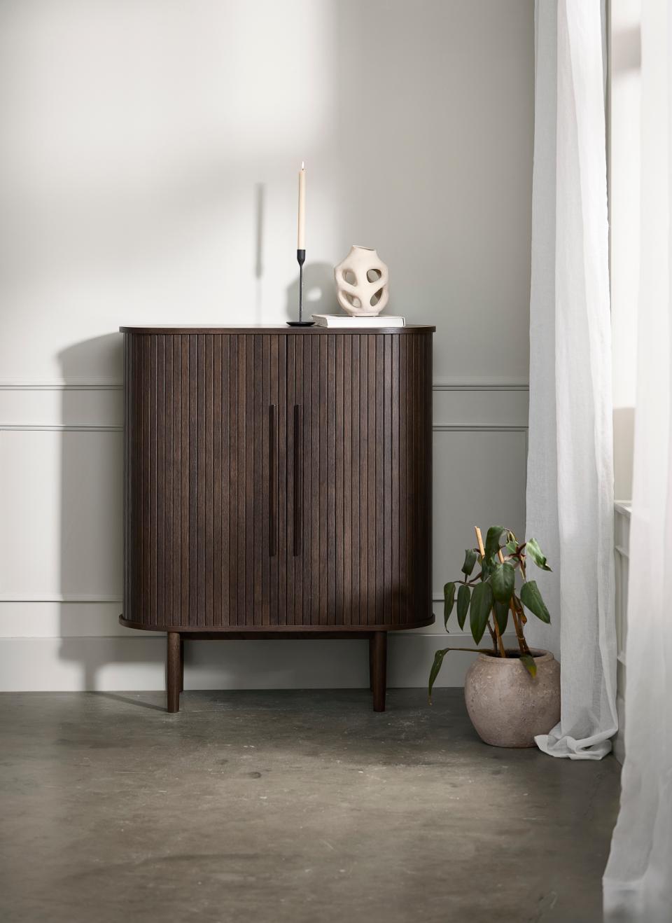 55883180-meta-cabinet-h118-cm_r1